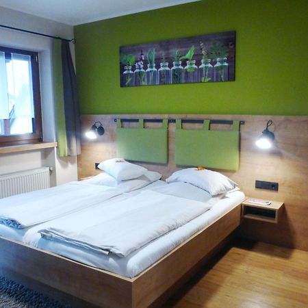 Da'Sporrer Hotel & Wirtshaus Нойнбург-форм-Вальд Экстерьер фото