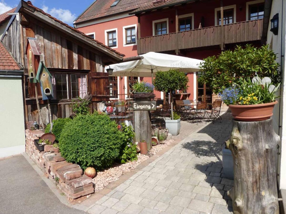 Da'Sporrer Hotel & Wirtshaus Нойнбург-форм-Вальд Экстерьер фото