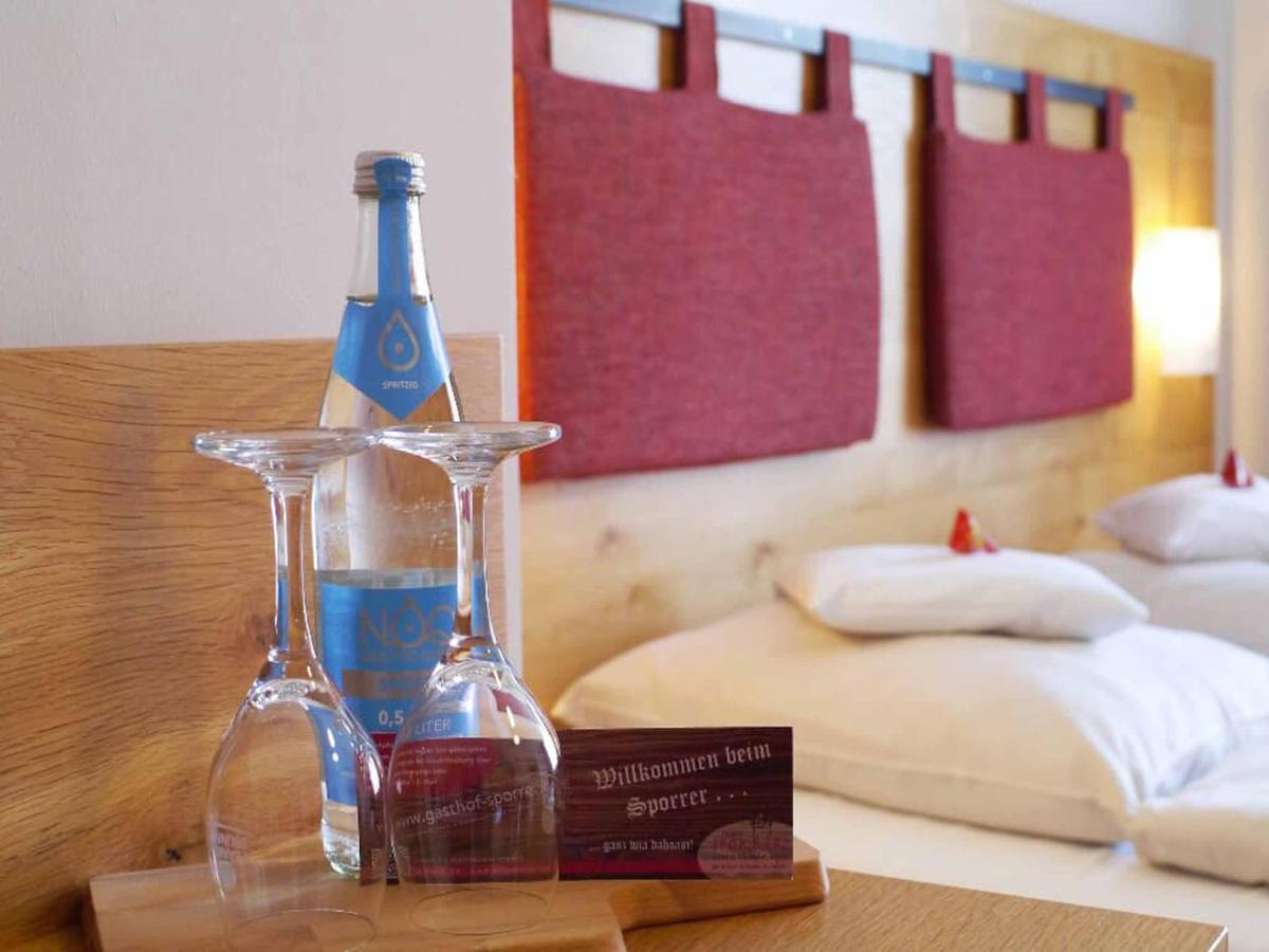 Da'Sporrer Hotel & Wirtshaus Нойнбург-форм-Вальд Экстерьер фото
