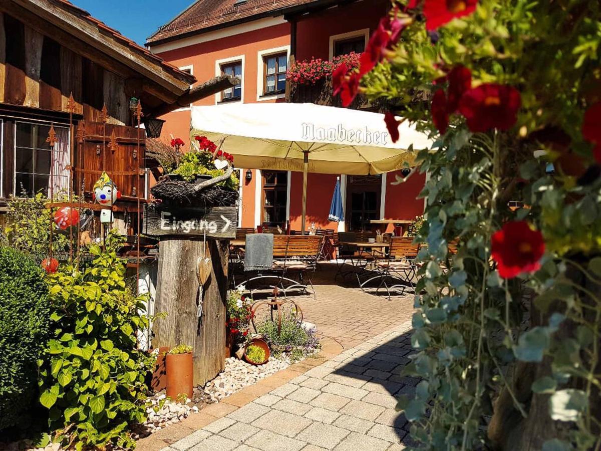 Da'Sporrer Hotel & Wirtshaus Нойнбург-форм-Вальд Экстерьер фото