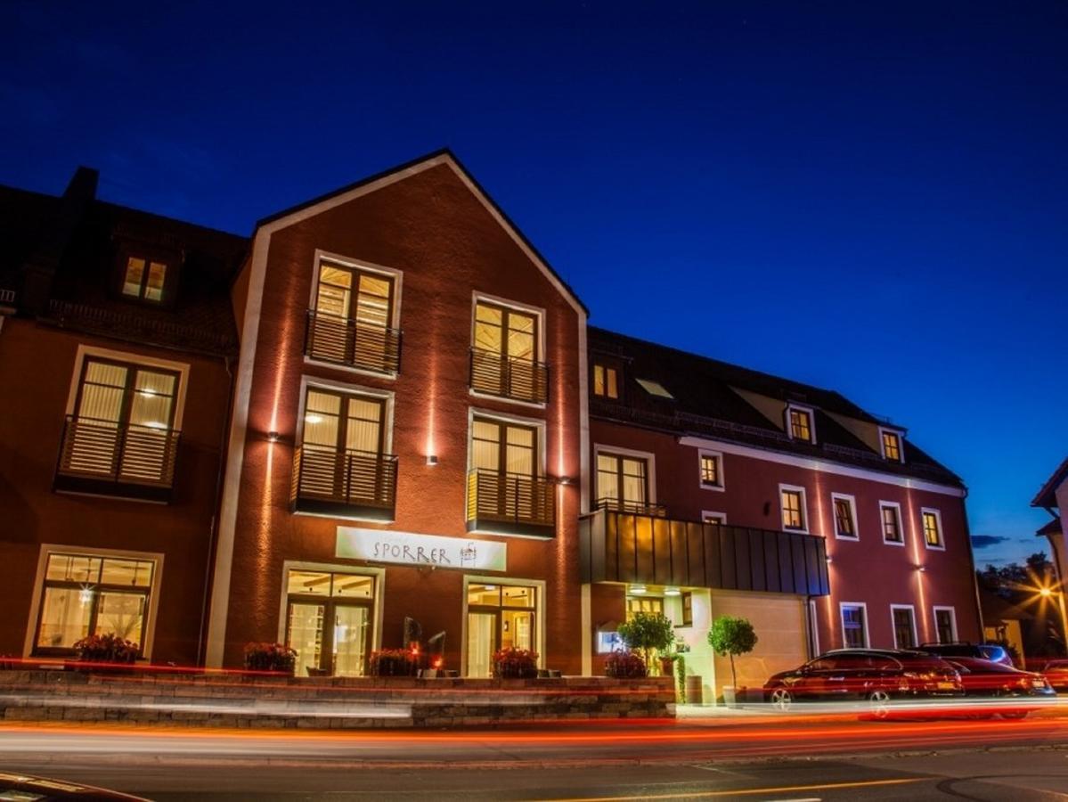 Da'Sporrer Hotel & Wirtshaus Нойнбург-форм-Вальд Экстерьер фото